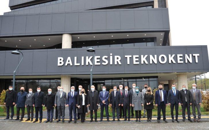 Vali Şıldak ve protokol üyelerinden BAÜN Teknokent’e ziyaret G5