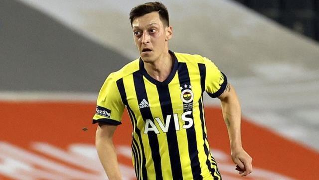 mesut özil21