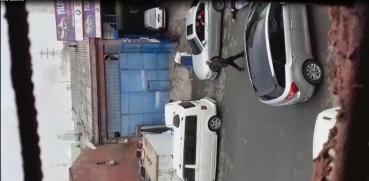 Esenyurt&rsquo;taki silahlı kavgada istirahatli polis memuru yaralandı