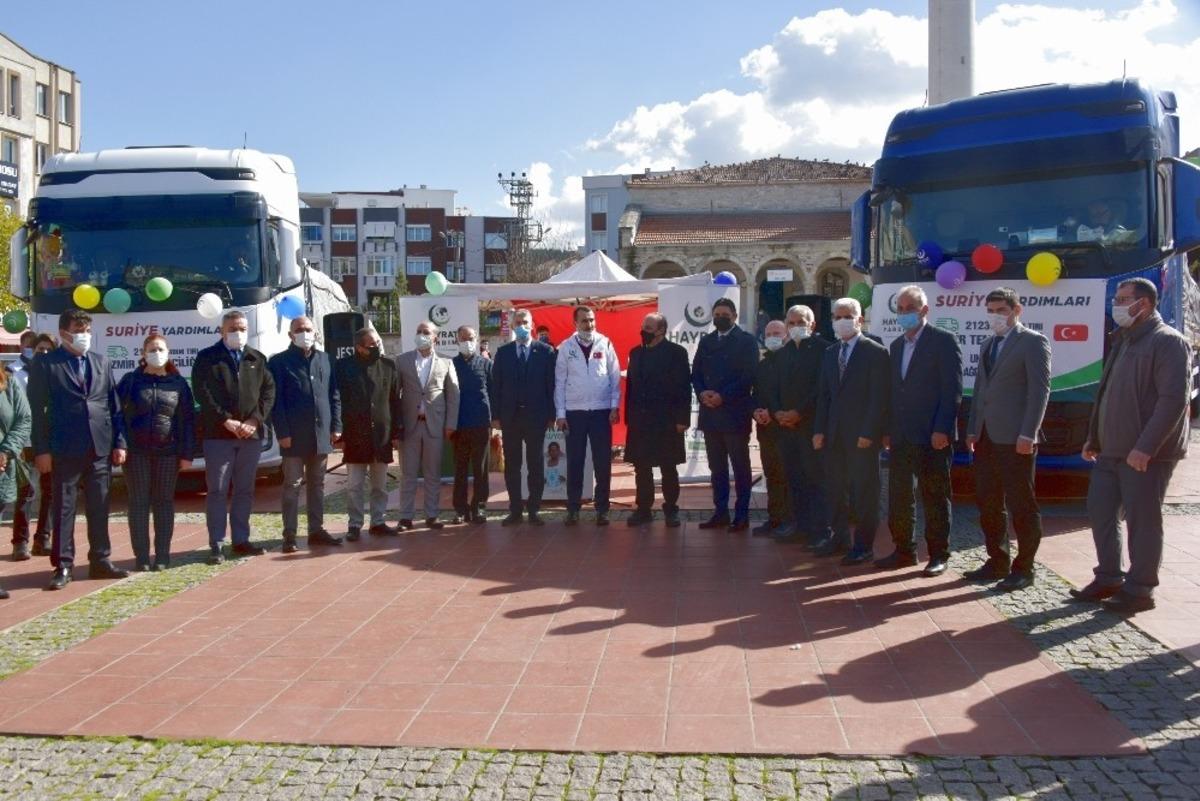 Aliağa&rsquo;dan Suriye&rsquo;ye iki tır yardım malzemesi g&ouml;nderildi