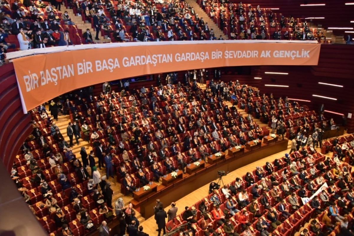 AK Gen&ccedil;lik Konya&rsquo;da kongre heyecanı