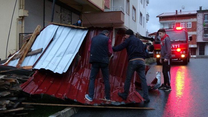 Ordu’da fırtına çatıları uçurdu G3