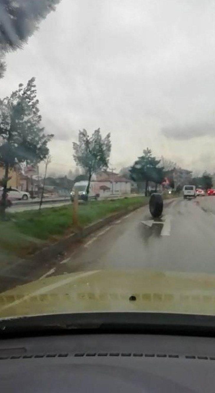 Kamyondan fırlayan lastik tehlike saçtı G5