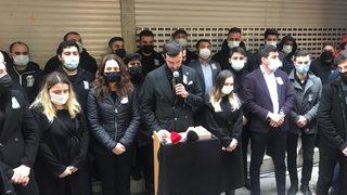 CHP Kocaeli Gençlik Kolları üyeleri, Tugay'ın intiharında CHP'li siyasetçileri suçladı