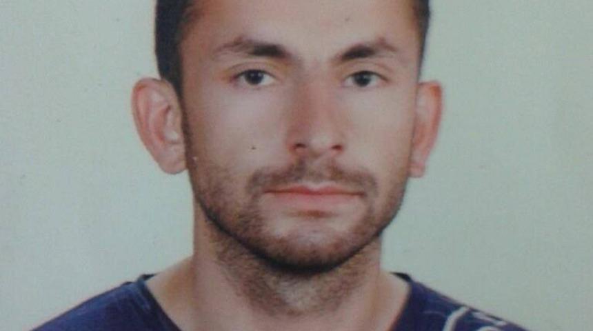 Manyas&rsquo;ta adliye yazı işleri m&uuml;d&uuml;r&uuml; zimmetten tutuklandı