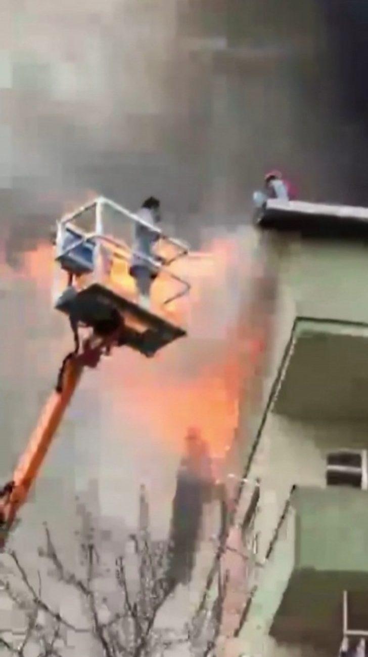 Yangında mahsur kalan vatandaşı vinç sahibi komşusu kurtardı G2