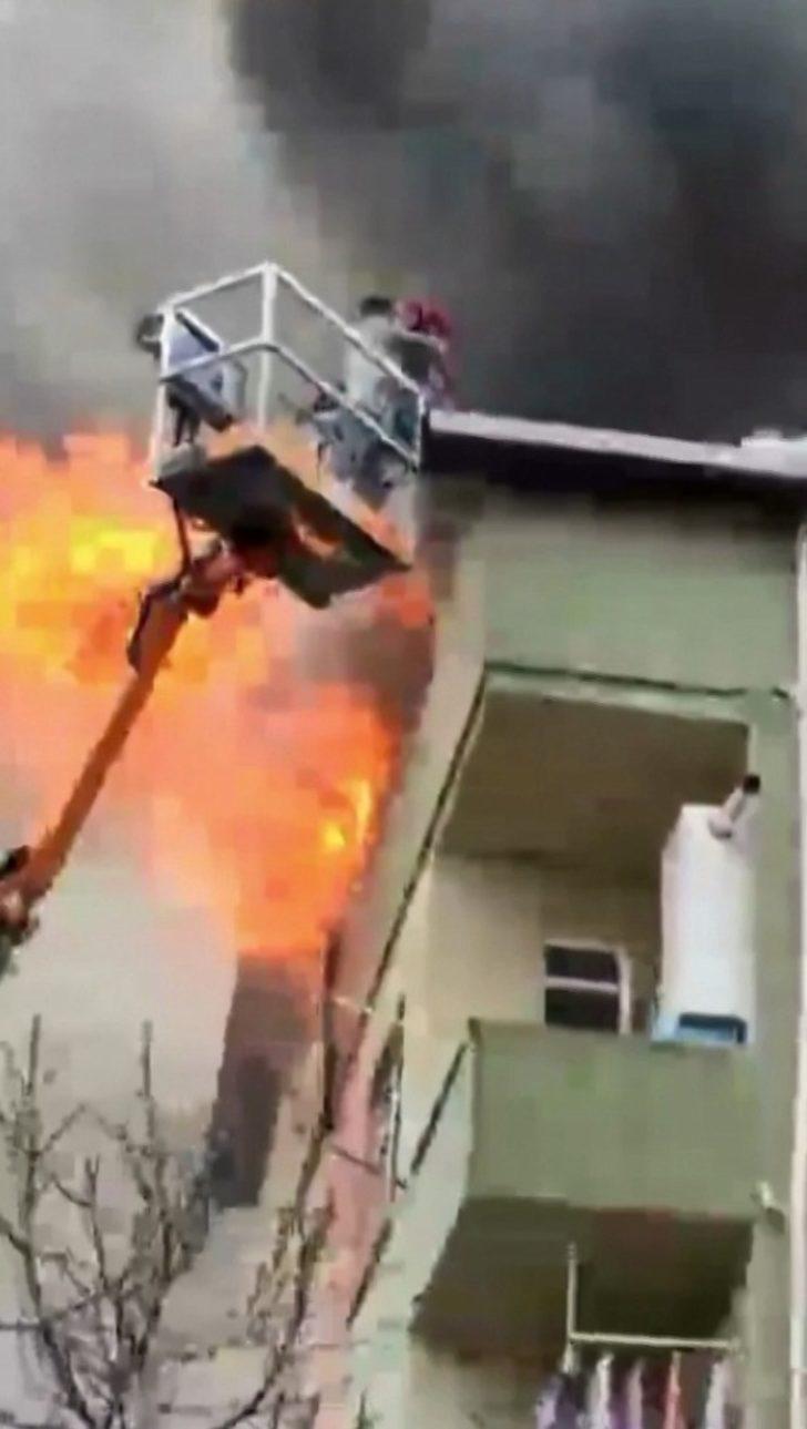 Yangında mahsur kalan vatandaşı vinç sahibi komşusu kurtardı G3
