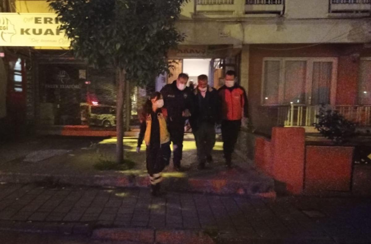 Ailesi ile tartışan şahıs &ccedil;atıya &ccedil;ıkıp atlamak istedi