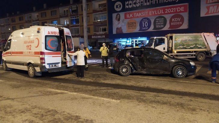 Suriye uyruklu kadın kaza yapan ambulansta doğum yaptı G2