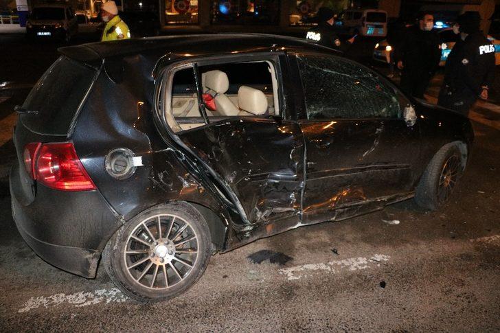 Suriye uyruklu kadın kaza yapan ambulansta doğum yaptı G3