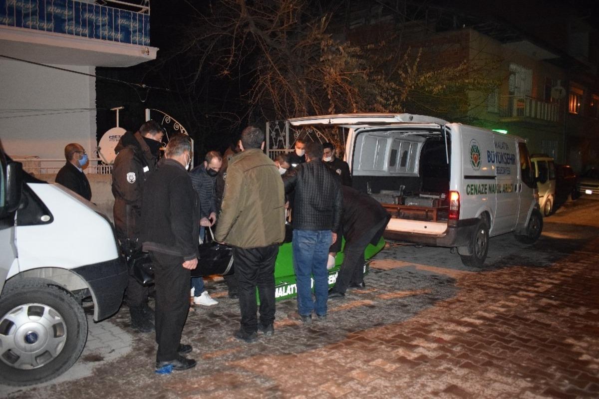 2 &ccedil;ocuk babası gen&ccedil; adam girdiği bunalım sonucu hayatına son verdi