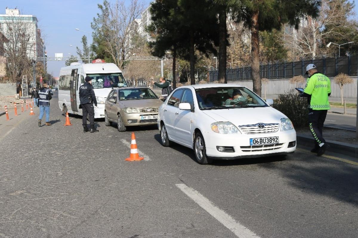Diyarbakır&rsquo;da kısıtlama sessizliği
