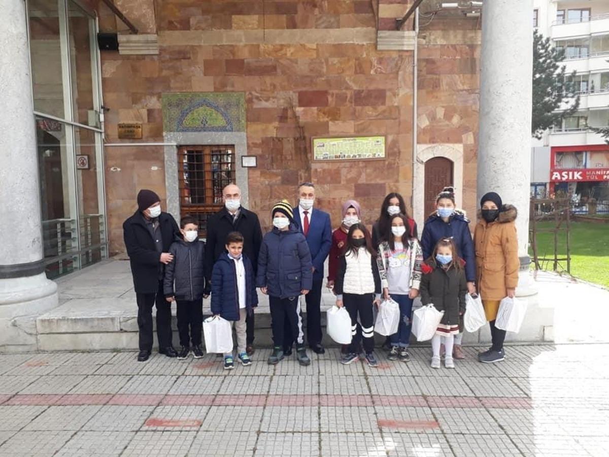 &Ouml;ğrenciler &ouml;d&uuml;llendirildi