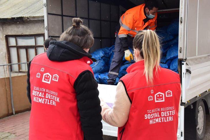 Bilecik Belediyesi’nden kömür yardımı G3