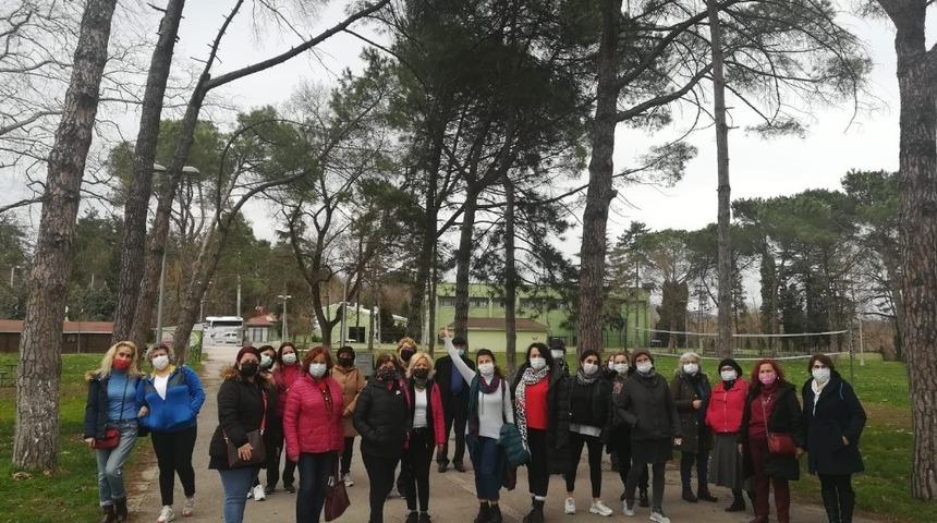 İzmitli kadınlar, doğa ile i&ccedil; i&ccedil;e bir g&uuml;n yaşadı