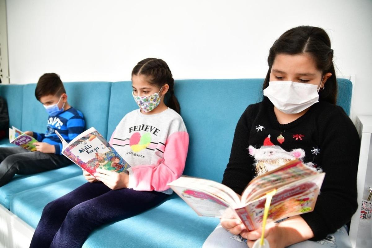 Mamak Belediyesi&rsquo;nden miniklere kitap okuma etkinliği