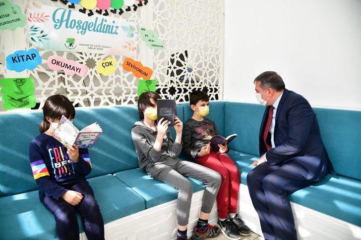 Mamak Belediyesi’nden miniklere kitap okuma etkinliği G4