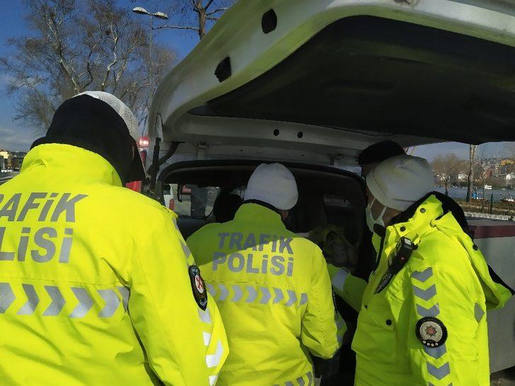 Fatih’te kısıtlama denetimleri sürüyor G2