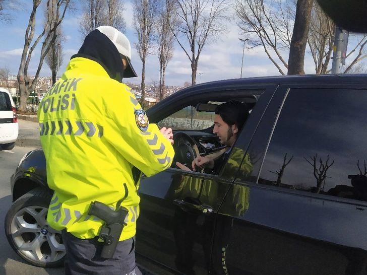 Fatih’te kısıtlama denetimleri sürüyor G4