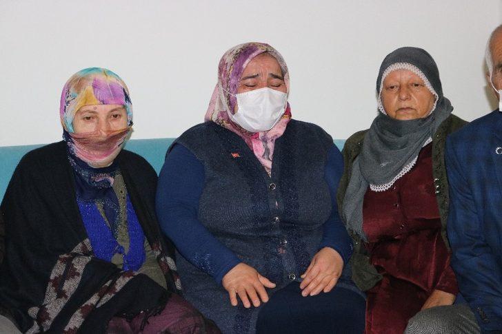 Kısıtlamaya rağmen aileler, evlat nöbetine kararlılıkla devam ediyor G2