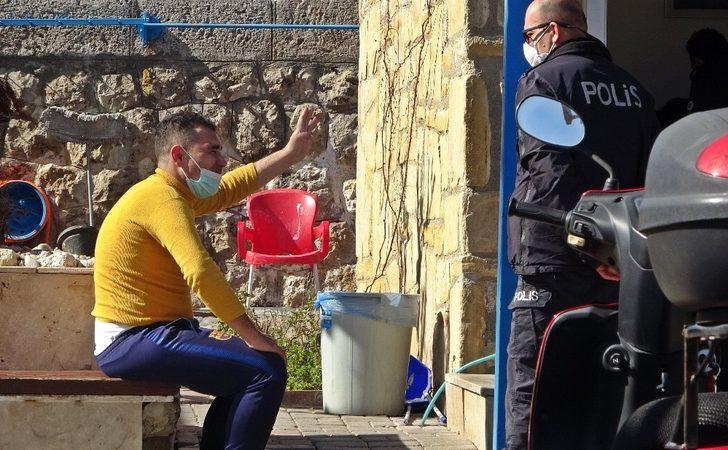 Ceza yiyeceğini düşünüp ağlayan kuryeye polis şefkati G5