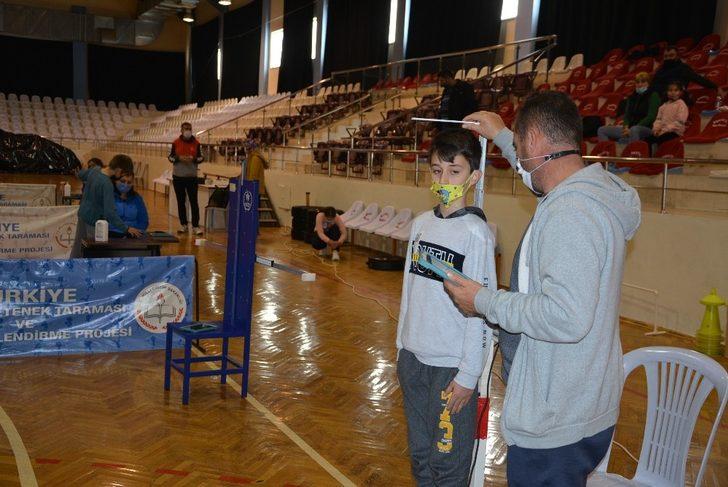 55 öğrenci spora yönlendirme testinden geçirildi G3