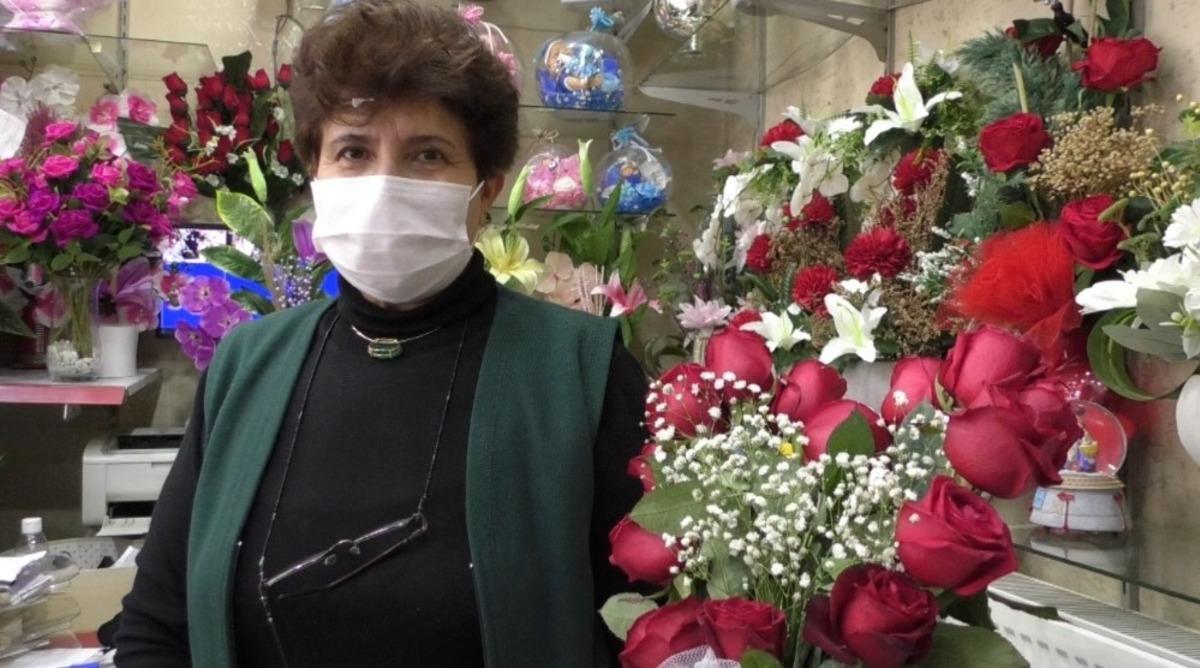 Karslı &ccedil;i&ccedil;ek&ccedil;ilerde 14 Şubat hazırlığı