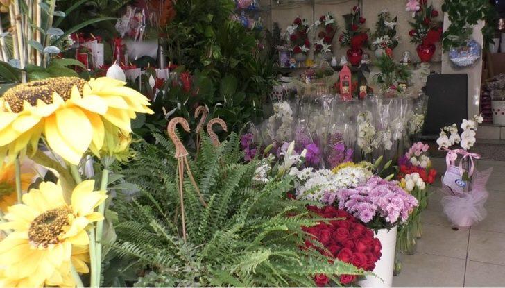 Karslı çiçekçilerde 14 Şubat hazırlığı G4