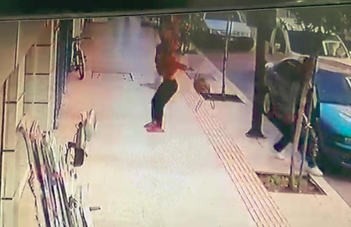 Balkondan atlayıp vatandaşın son anda altında kalmaktan kurtulduğu kadını abisi eve kilitlemiş