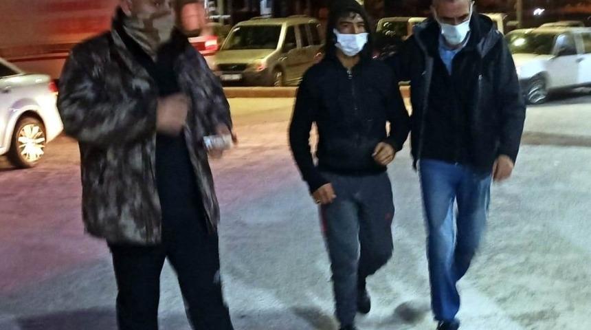 Motosiklet &ccedil;alan hırsızlık ş&uuml;phelisi yakalandı