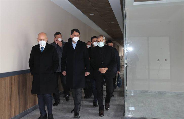 Bakanlar Kurum ve Karaismailoğlu, Güneysu Eğitim Külliyesi'nde incelemelerde bulundu G2