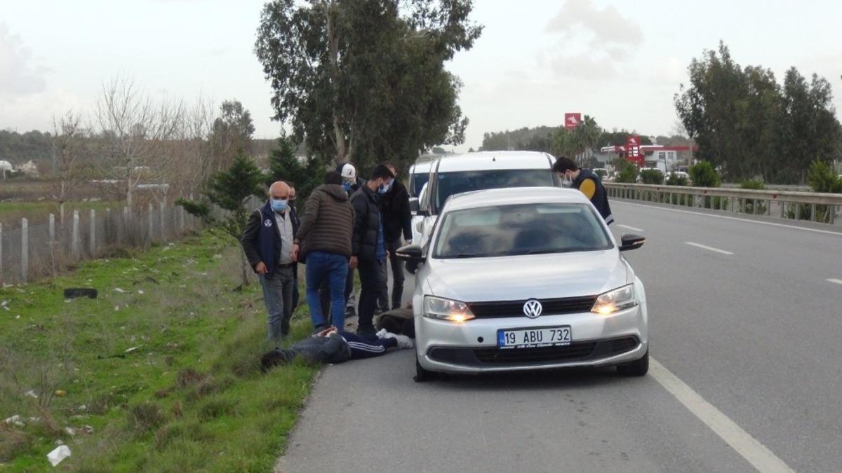 Otomobil &ccedil;alan 3 ş&uuml;pheli nefesleri kesen operasyonla yakalandı