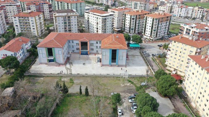 Gençlik ve Spor Bakanlığından Manisa’daki okullara spor tesisi G3