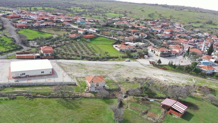 Gençlik ve Spor Bakanlığından Manisa’daki okullara spor tesisi G4