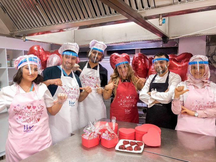 Sağlıkçılardan “Sevgililer Günü” çikolatası G1