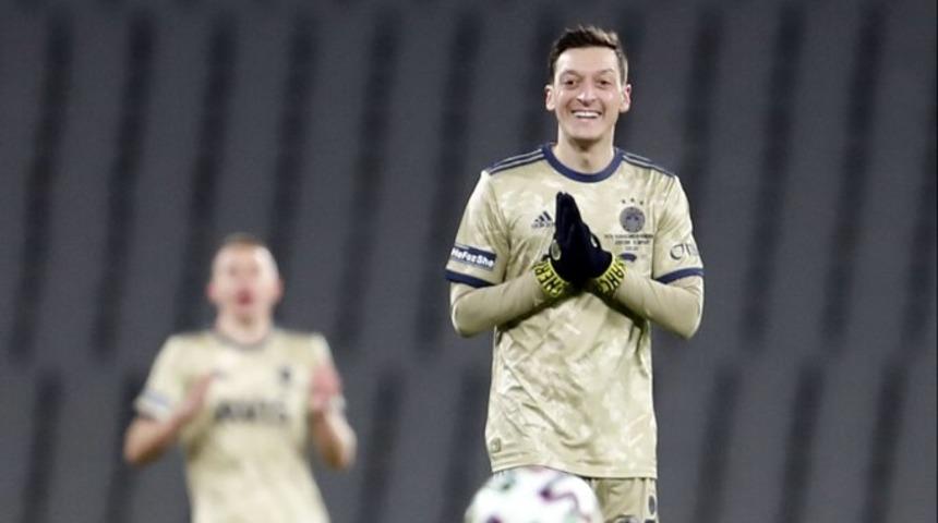 Mesut Özil: Şimdi sırada daha çok çalışmak var