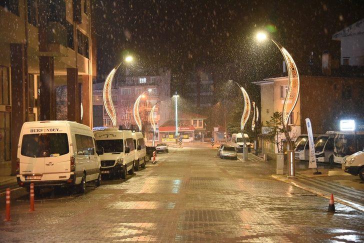 Balıkesir’de beklenen kar yağışı başladı G1