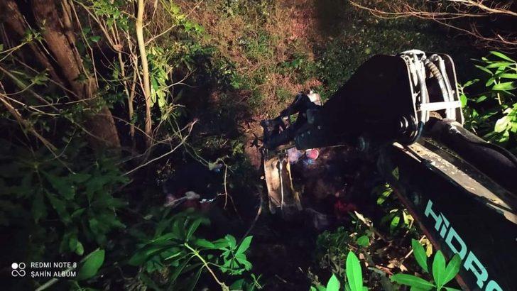 Türkeli’de uçurumda mahsur kalan büyükbaş hayvan kurtarıldı G3