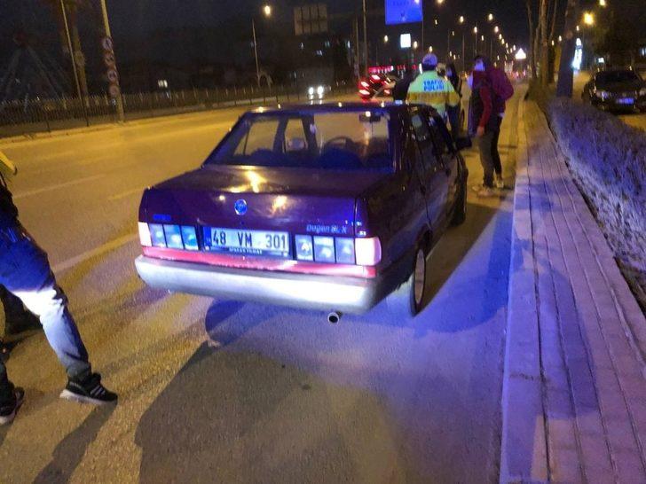 Kısıtlamayı delen gençler sert kayaya tosladı G4