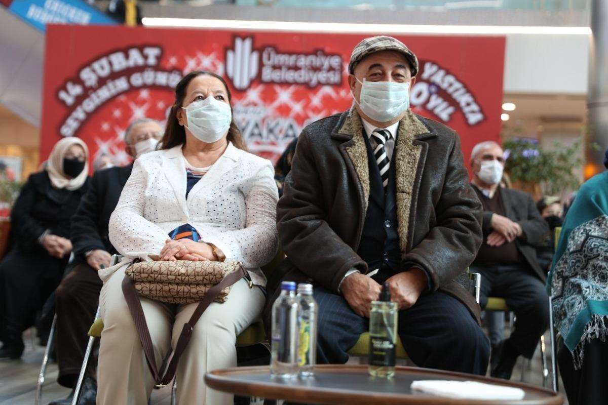 &Uuml;mraniye&rsquo;de 40 yıllık evli &ccedil;iftler bir araya geldi