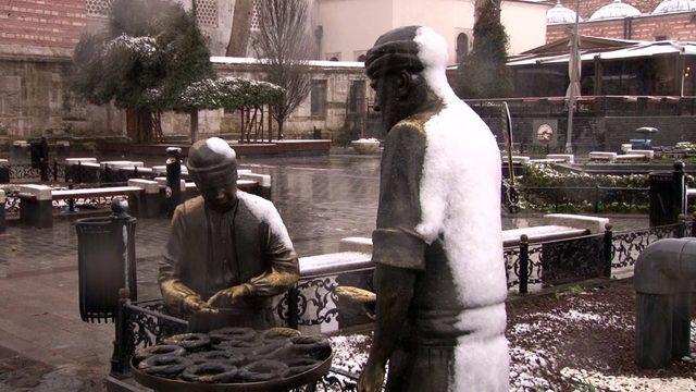 Eminönü Meydanı’nda kartpostallık görüntüler oluştu 1