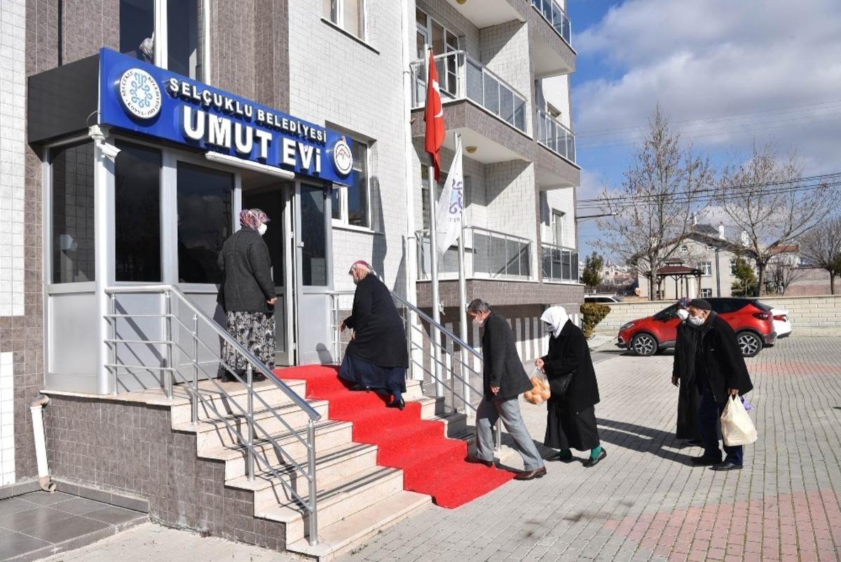 Sel&ccedil;uklu Belediyesi Umut Evi kanser hastalarına umut oluyor