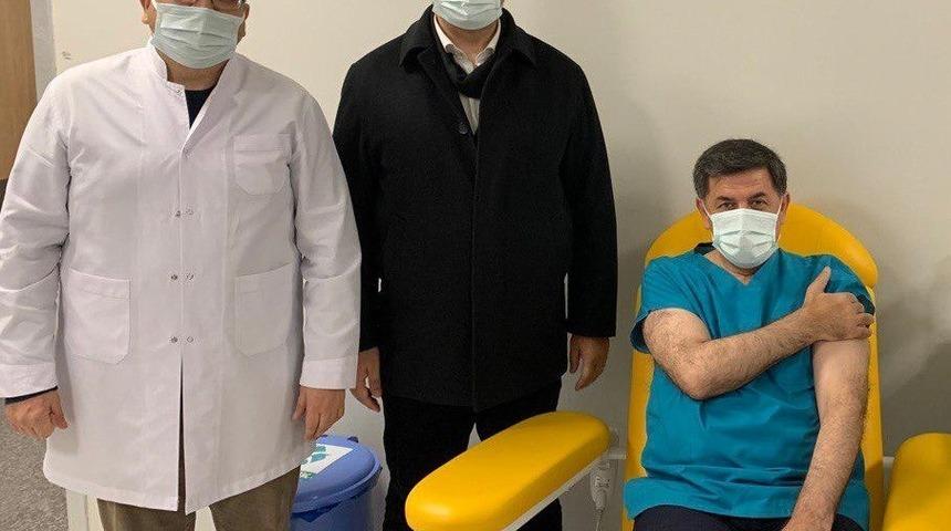 Başkan Aksun Covid-19 aşısı oldu