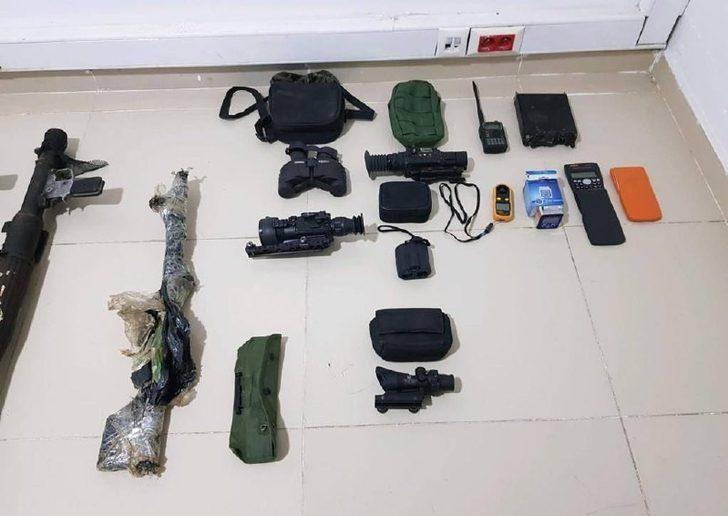 MSB: "İnsanlık düşmanı terör örgütü PKK’nın, sivil vatandaşlarımızı canice şehit ettiği Gara’daki mağarada teröristlere ait pek çok silah ve mühimmat ele geçirildi." G3