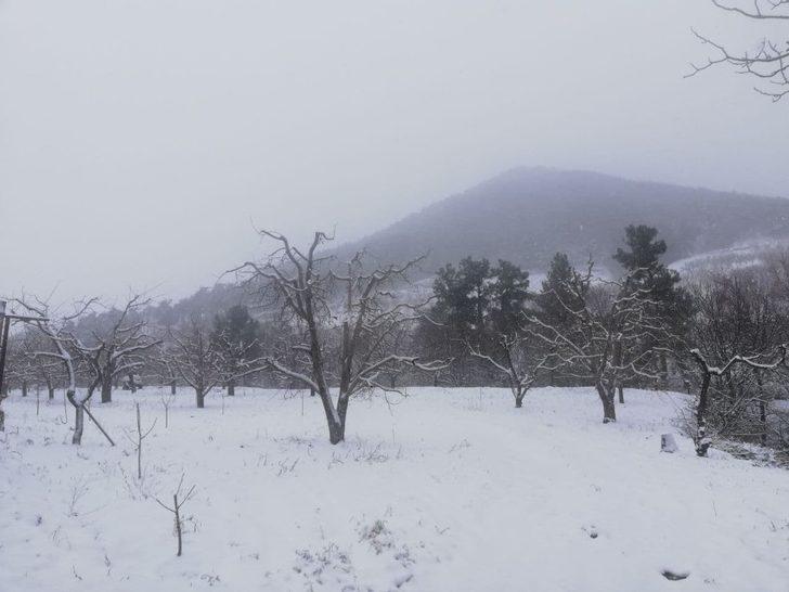 Kazdağları’nda kar yağışı etkili oluyor G2