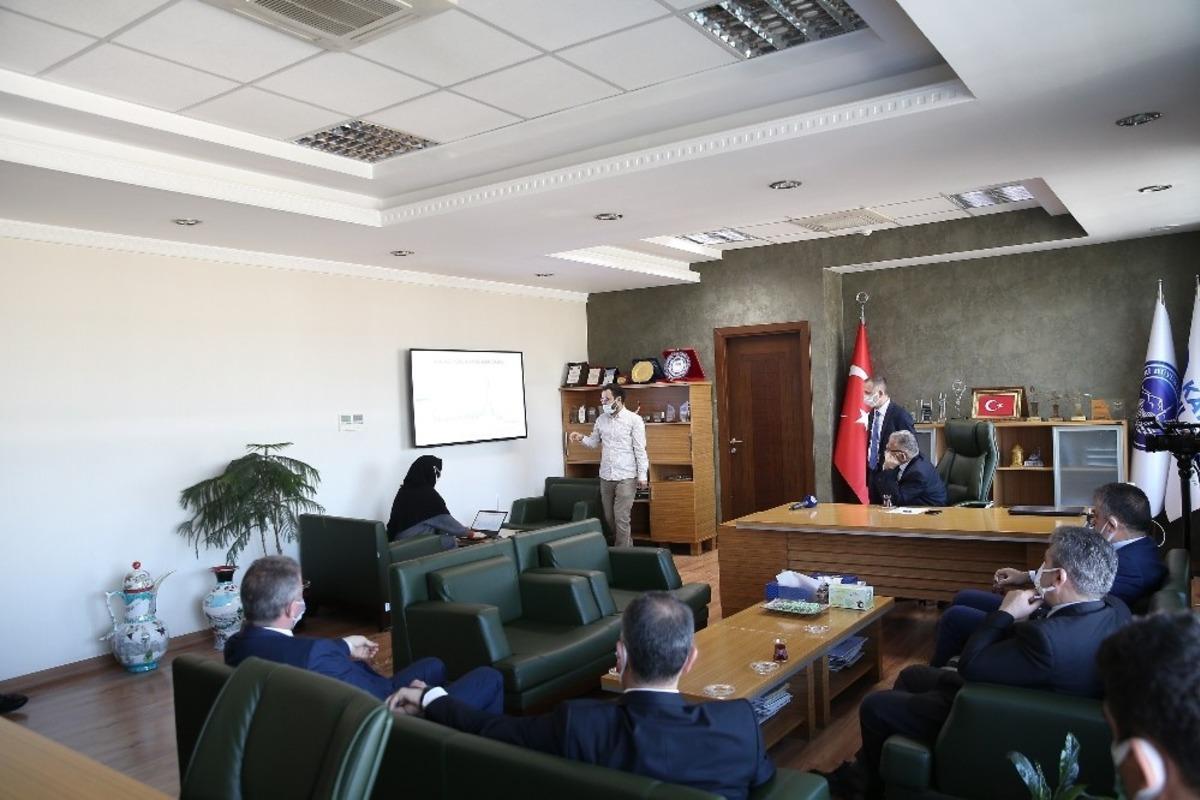 Kayseri B&uuml;y&uuml;kşehir&rsquo;den &lsquo;Akıllı Kavşak&rsquo; uygulaması