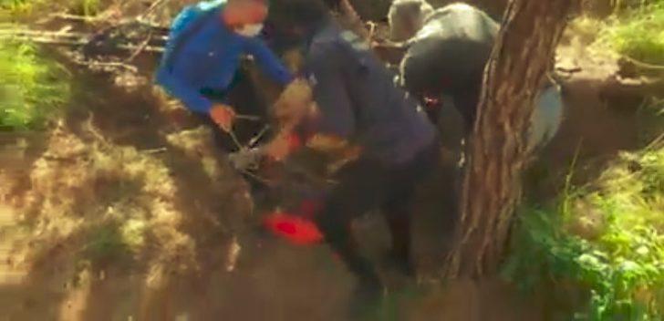 10 metrelik kuyuya düşen köpeği itfaiye ekipleri kurtardı G3