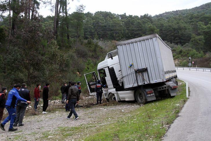 Fethiye’de kaza yapan tırın sürücüsü öldü G2