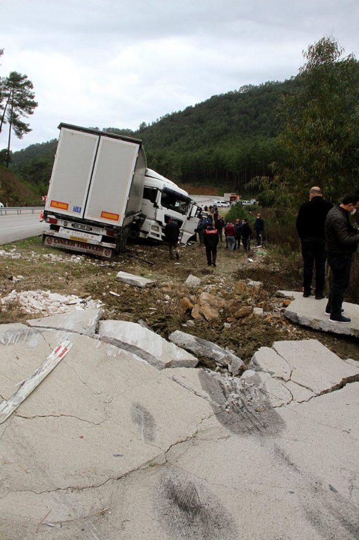 Fethiye’de kaza yapan tırın sürücüsü öldü G5