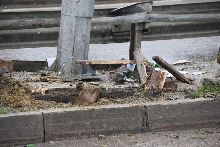 Sinop’ta eve servis yapan market aracı kaza yaptı: 2 yaralı G4